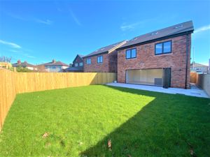 Photo 26- click for photo gallery